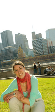 Students near City Flinders Campus International students enjoying life in Melbourne