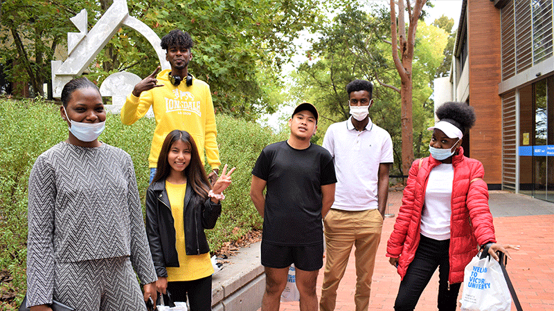  Students outside at Footscray Nicholson campus