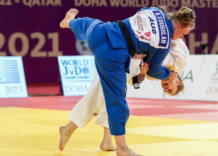 Aoife Coughlan competeing in a judo competition.