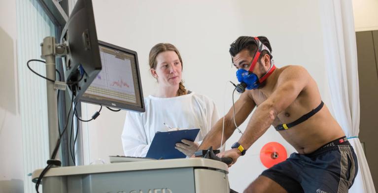  Students and researchers work in the Exercise Physiology Lab at Footscray Park.