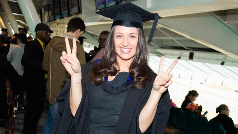 what do i wear under graduation gown