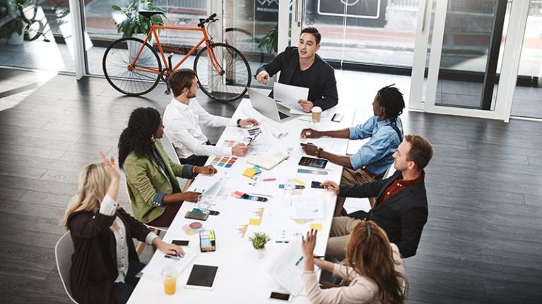 How to become a project manager | Victoria University