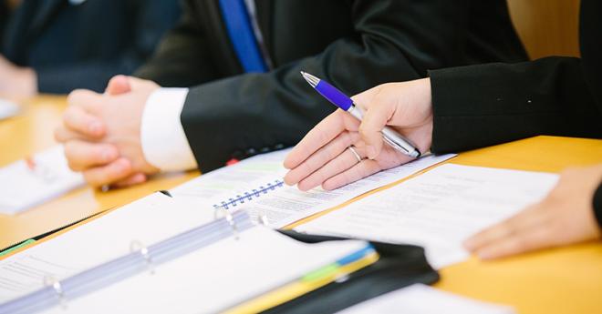 Bachelor of Laws (Honours)/Bachelor of Business