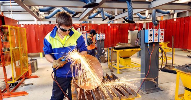 Course in Safe Use of Machinery for Technology Teaching 22454VIC