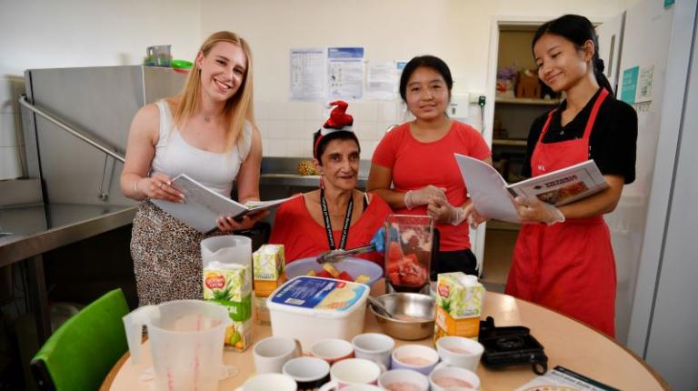  Nutrition student with client and staff from Footscray House