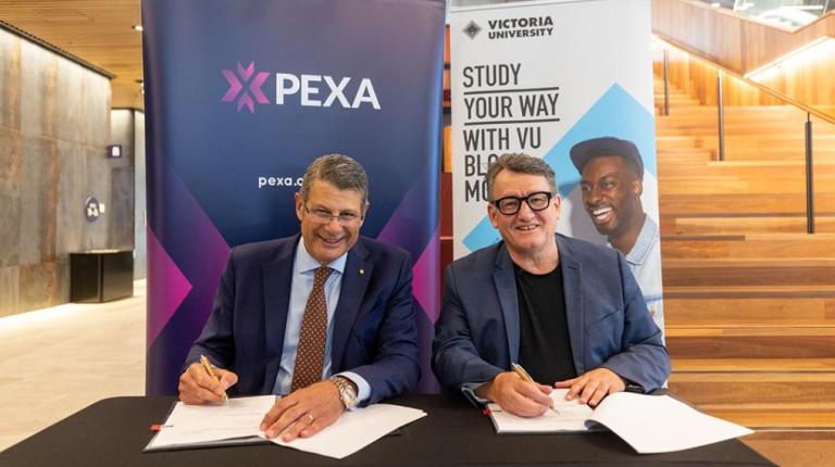 VU Chancellor Steve Bracks signs MOU with PEXA Group Managing Director Glenn King